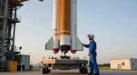China takes a page from SpaceX and recaptures the first stage of a rocket